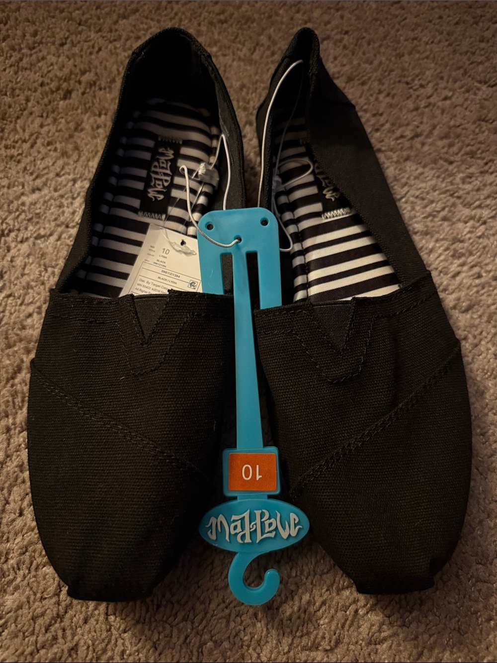 Black Slip-On Canvas Shoes - 10